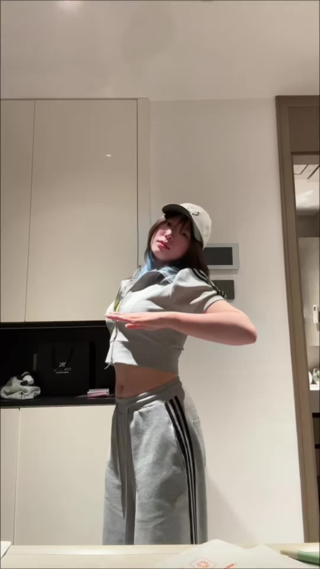 @yaya🧊