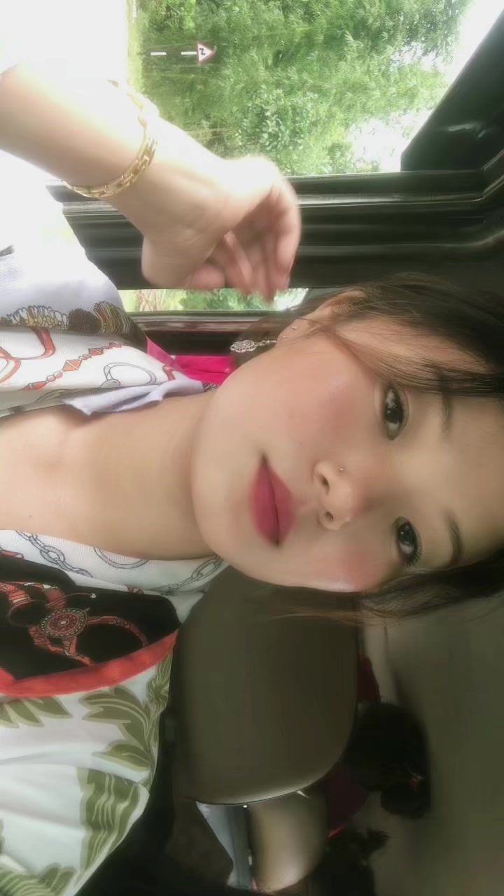@🐼