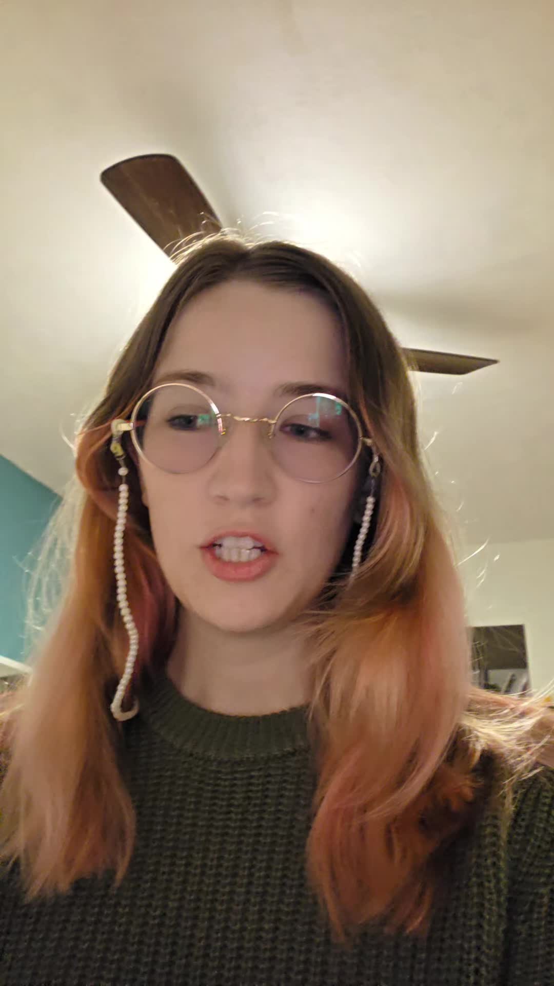 @Brittney |Queer Books & Fandom