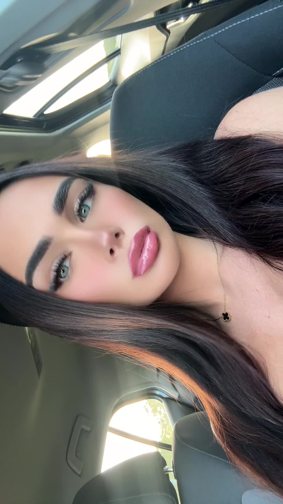 @TIFFANY ROSE