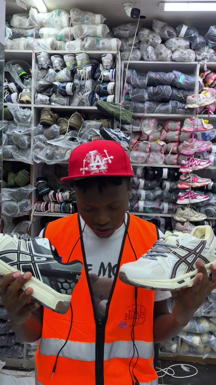 @SNEAKERS BY SHIQUO