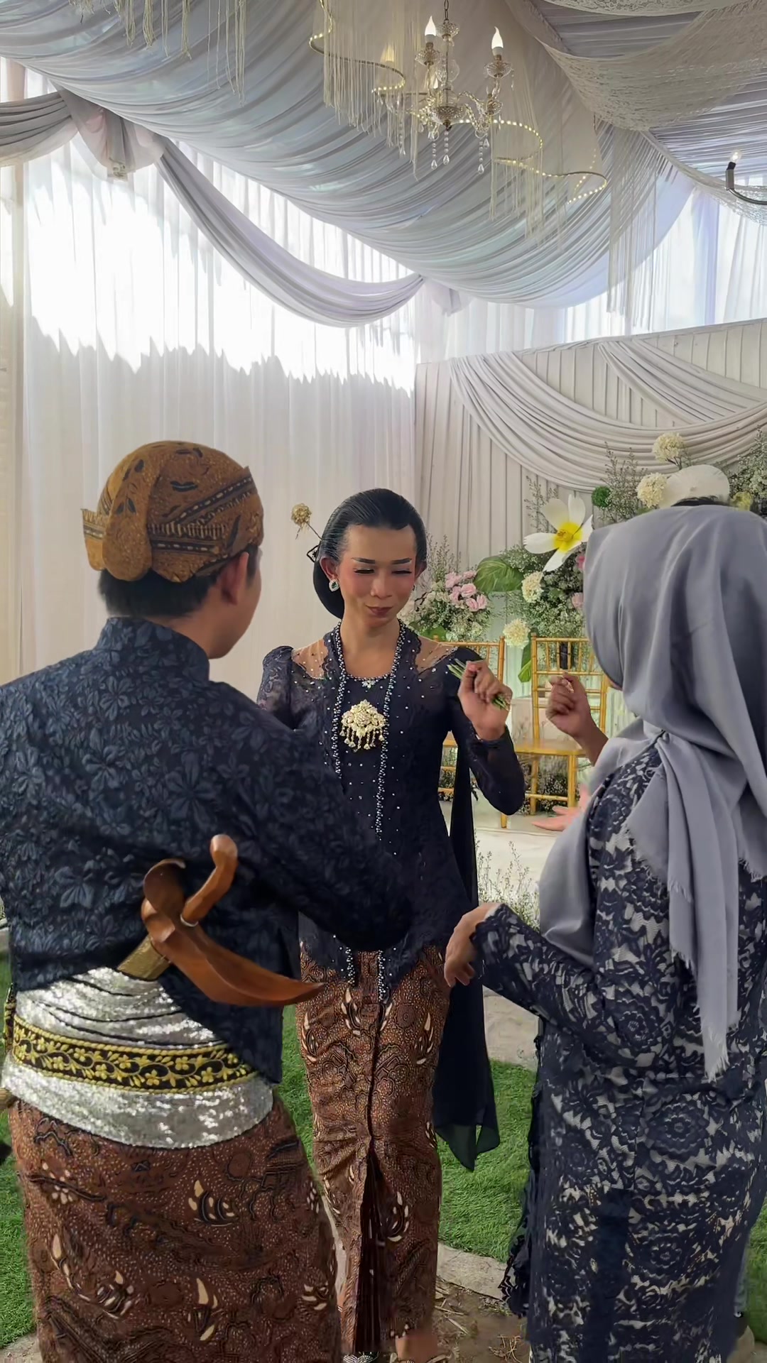 @Mbak Sari || Cucuk Lampah