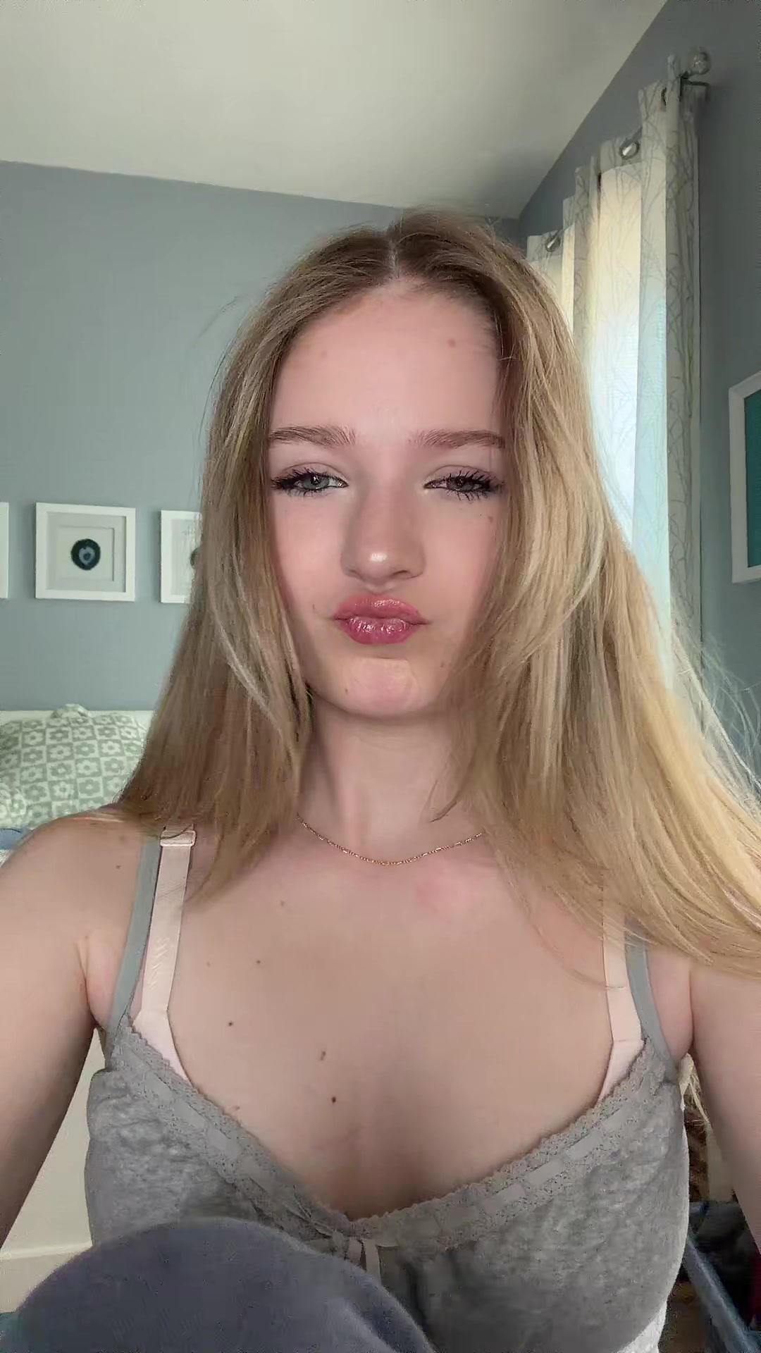 @lilyidk_