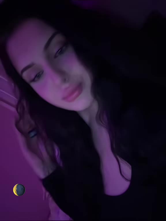 @𝒦𝒾𝓃𝑔𝒥ℴ𝓁𝒾ℯ🍦