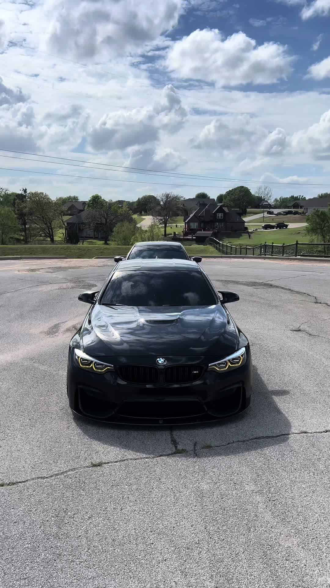 @H⊥ƎS