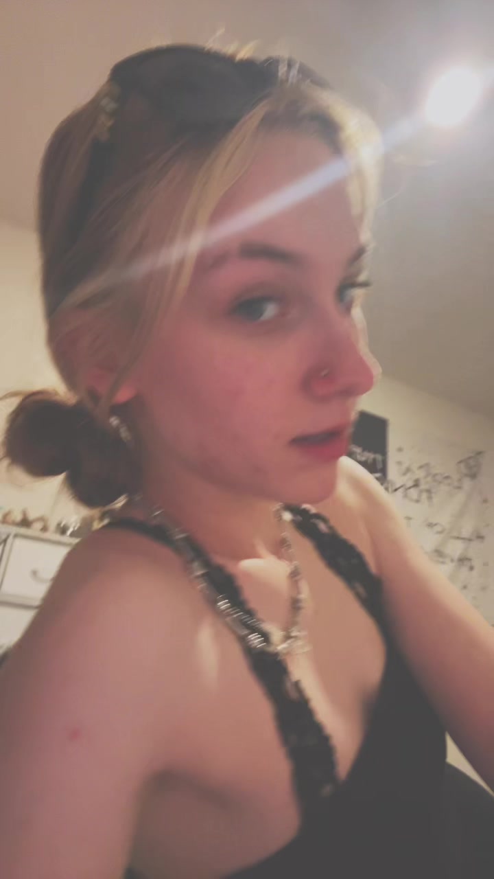 @IAMRLYHERE