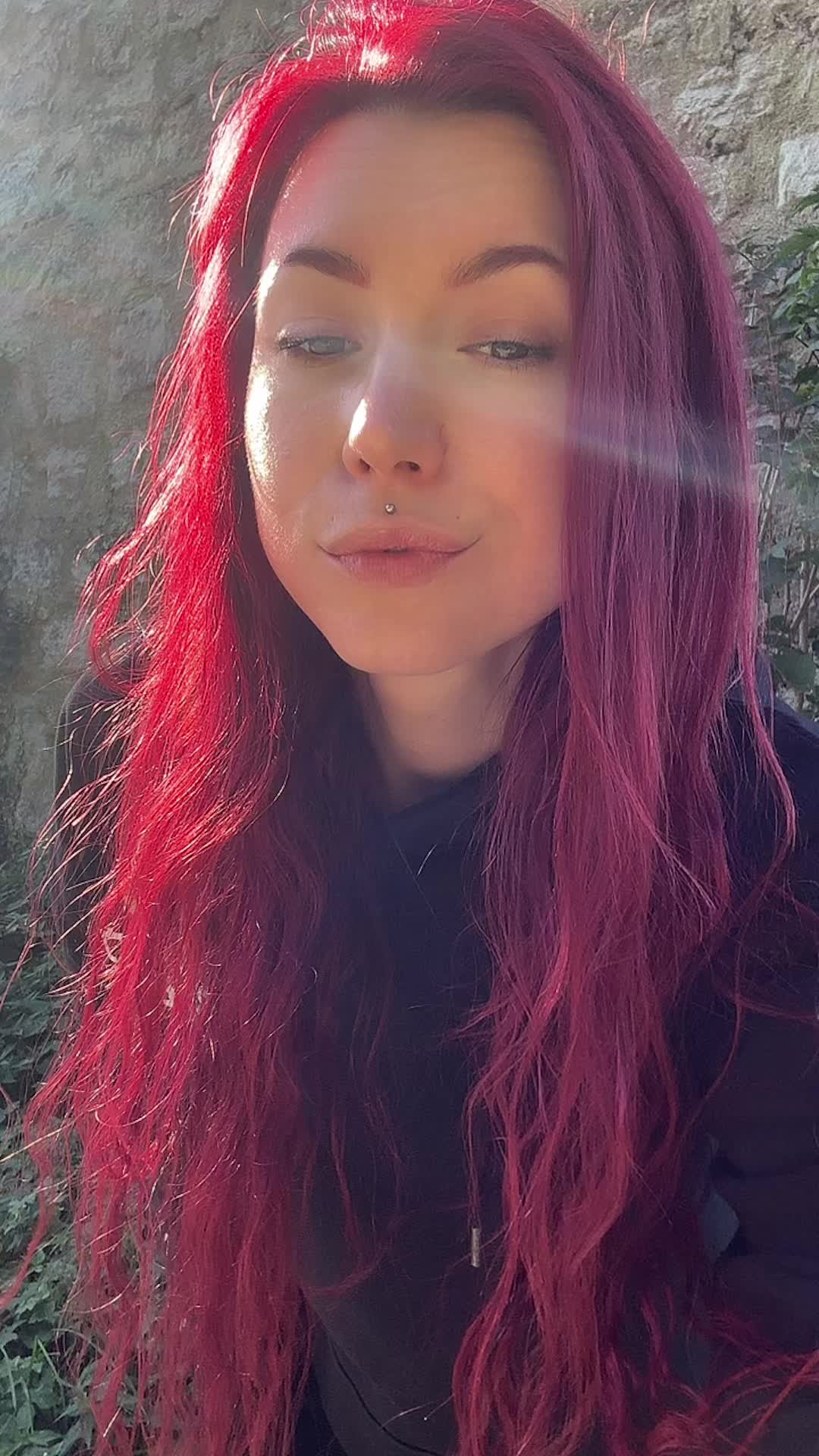 @Vera