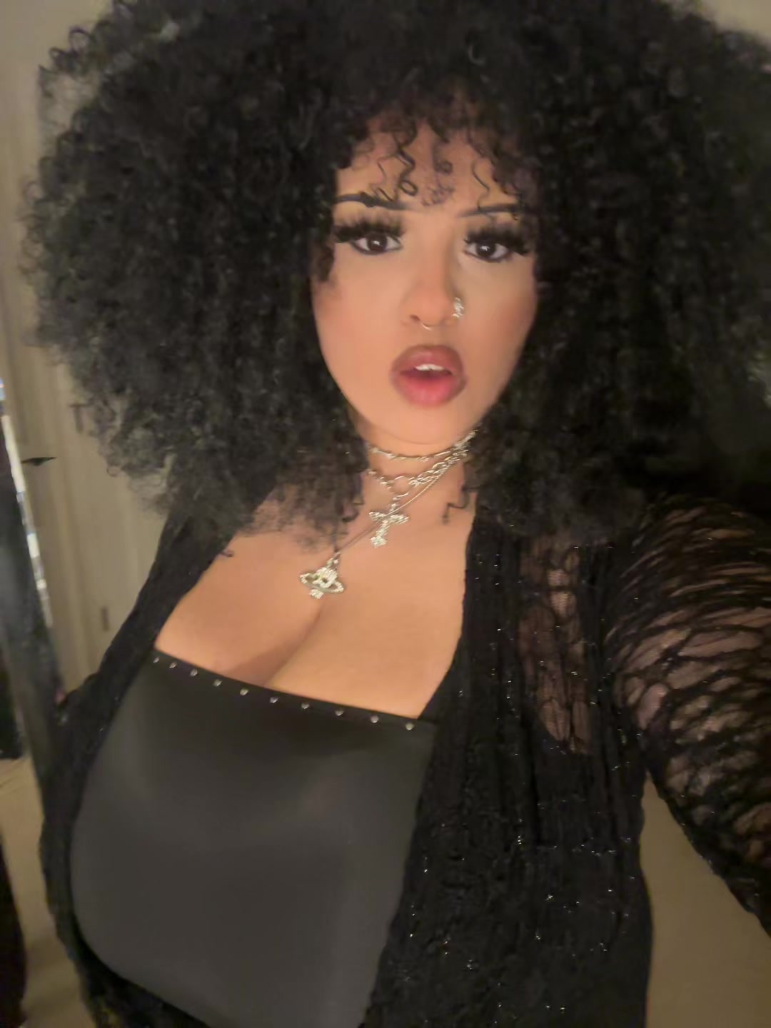 @sadé