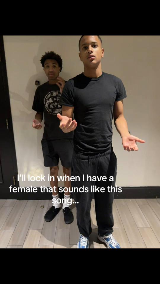 @4