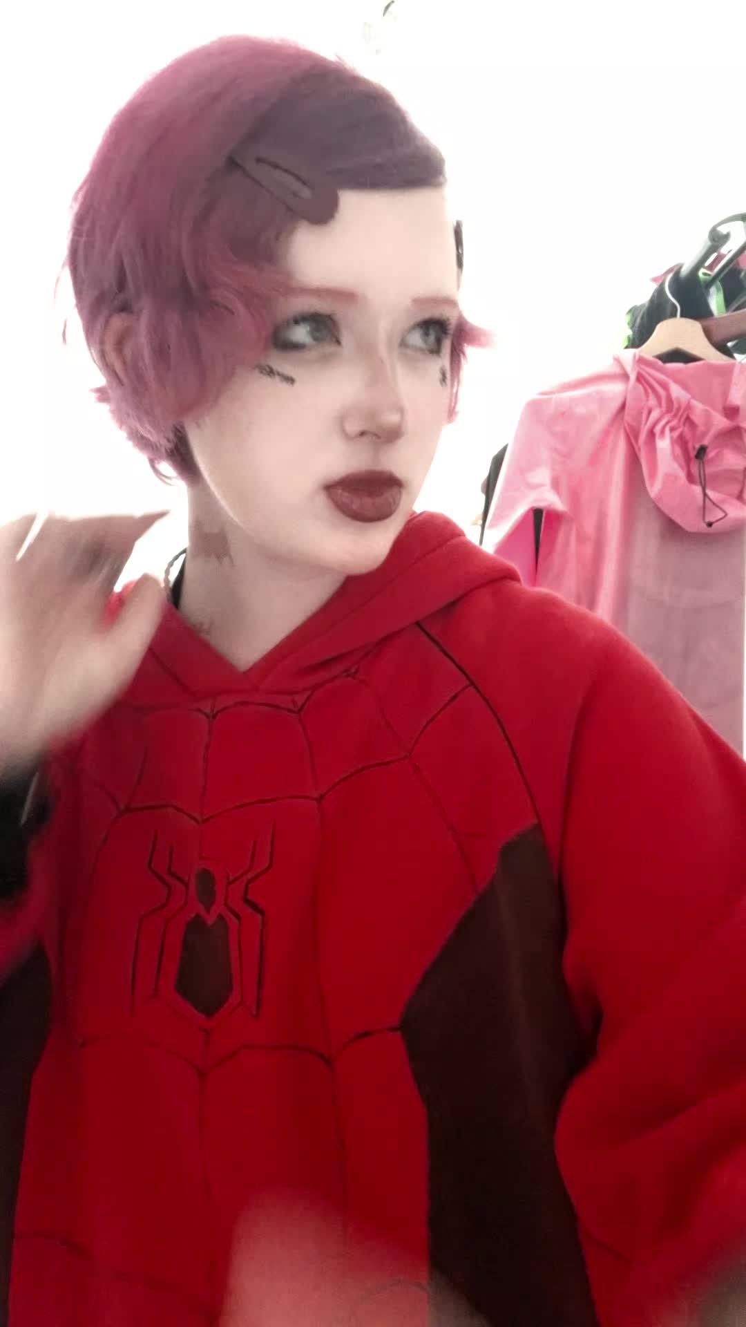 @Ashy ~Ketchum~🍓⊬Ψ🔥