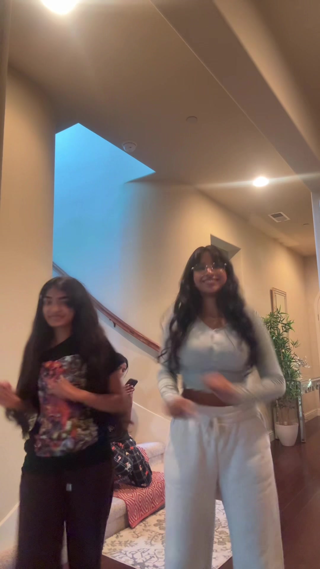 @divyamommyd