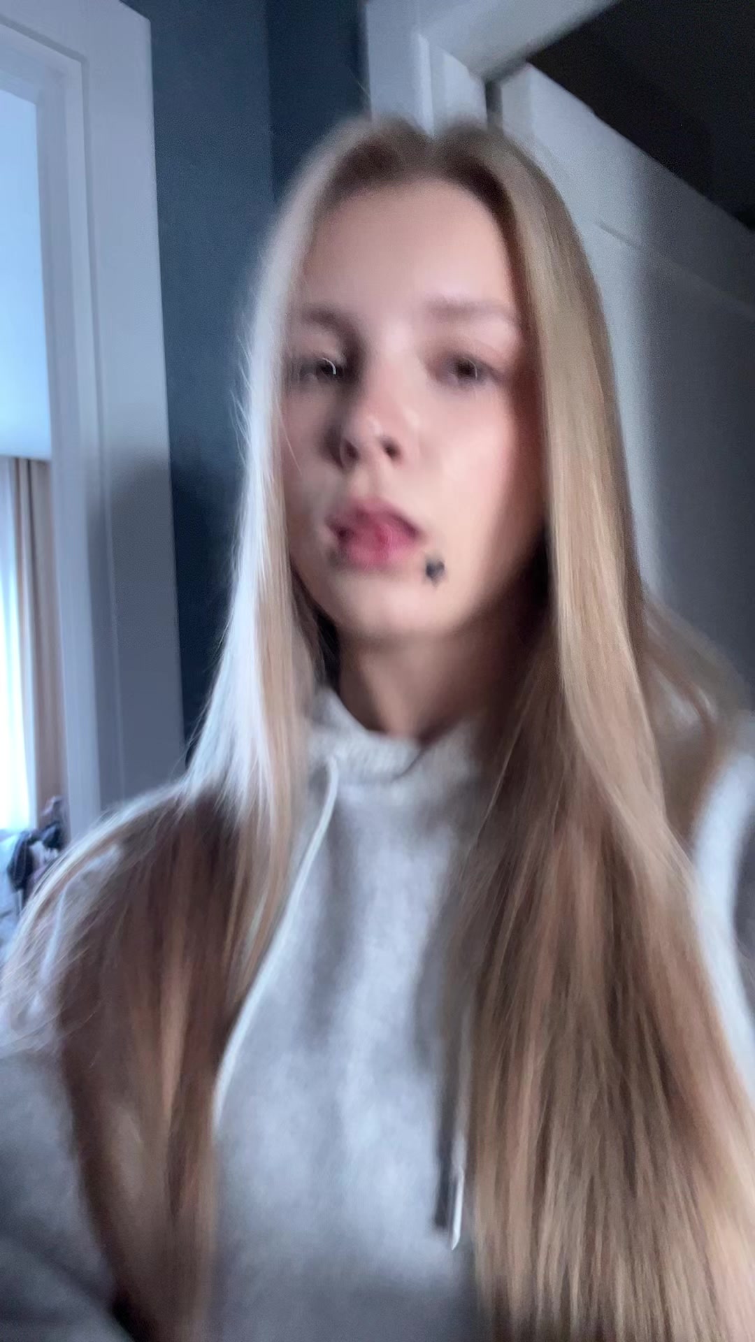 @𝐠𝐨𝐬𝐬𝐢𝐩 𝐠𝐢𝐫𝐥