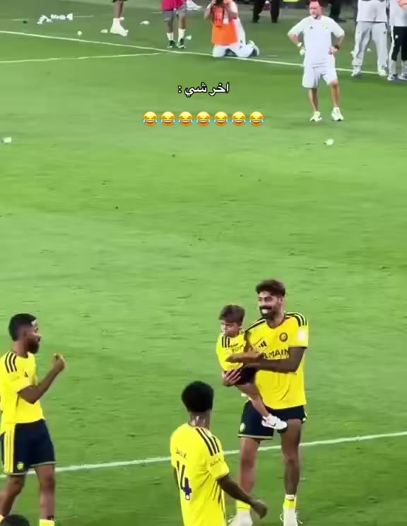 @SM | 20💛🏆.