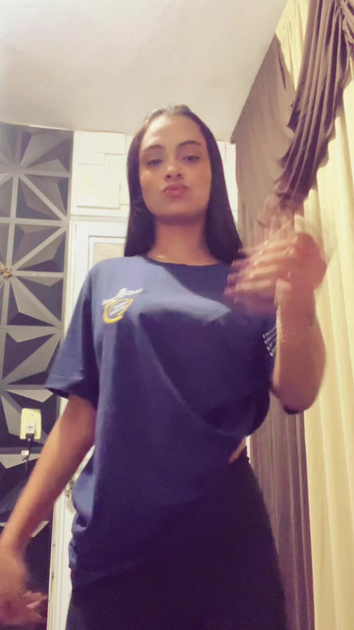 @Layla Nunes