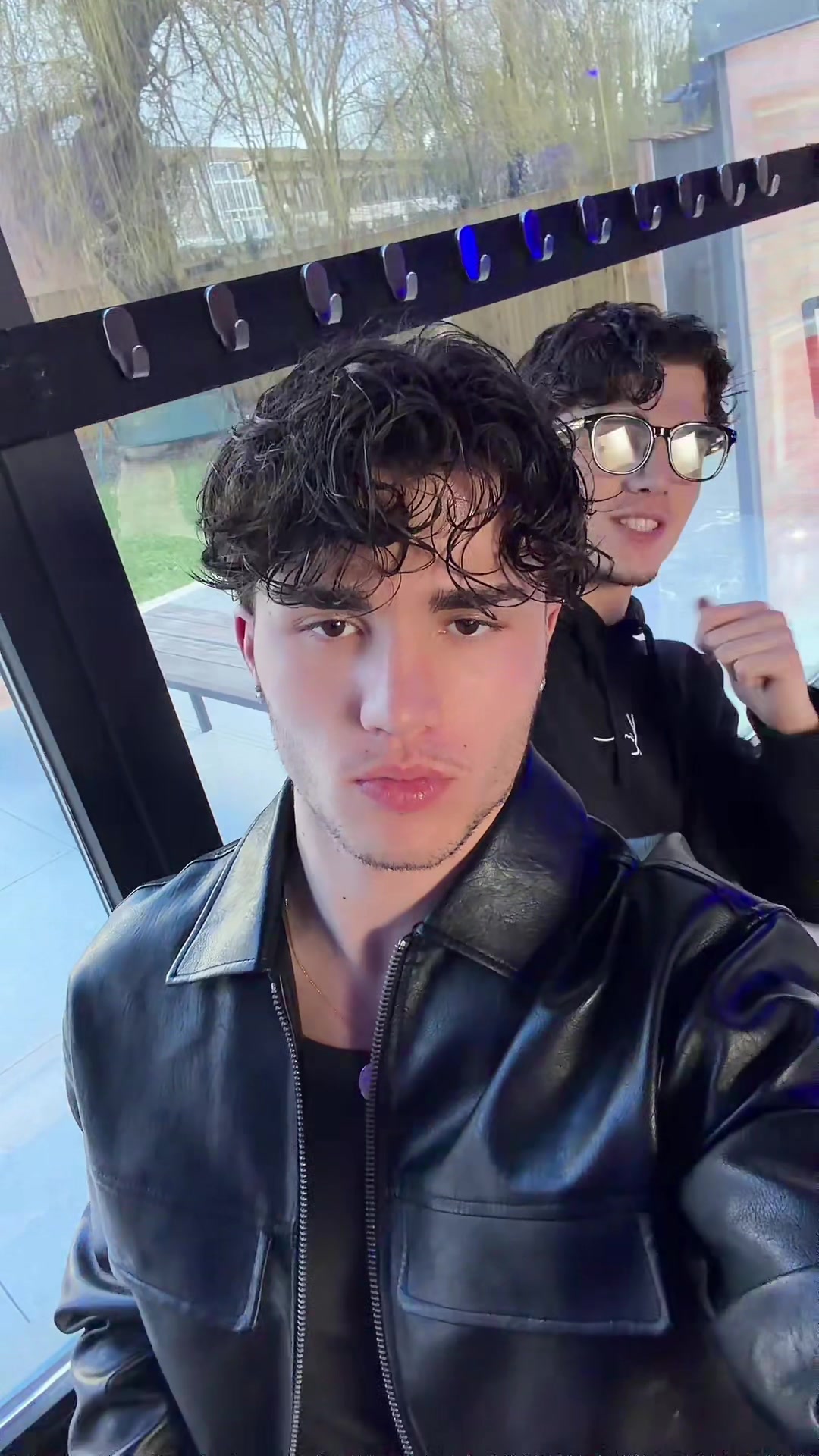 @&AElig;