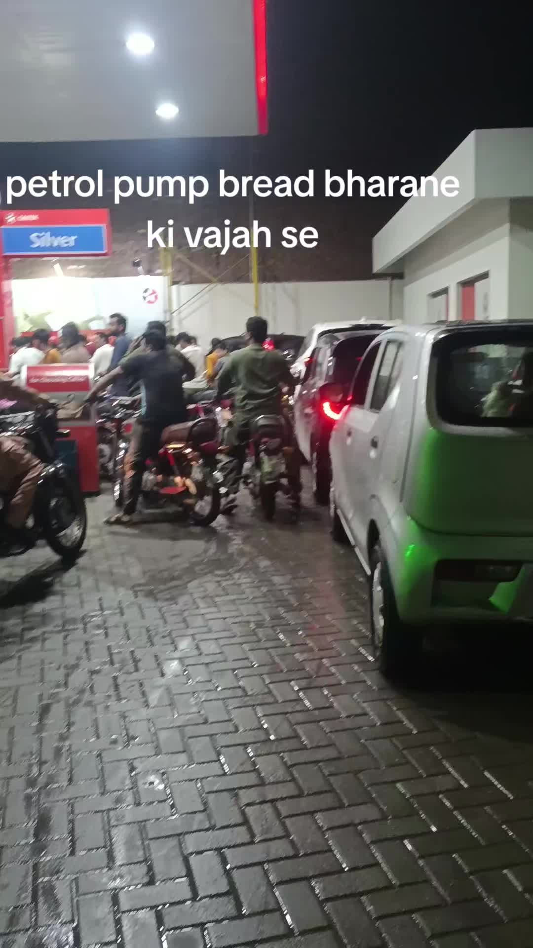 @Mr ShahRukh Cut