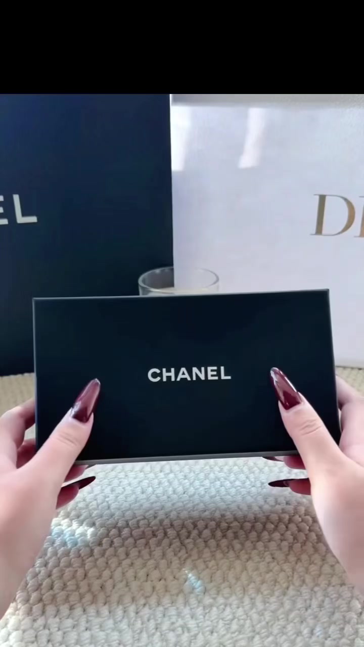 @Cora7