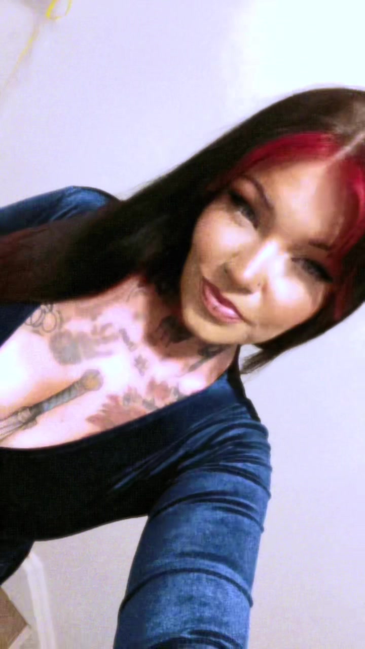 @MissDanni 🖤🔥🤘