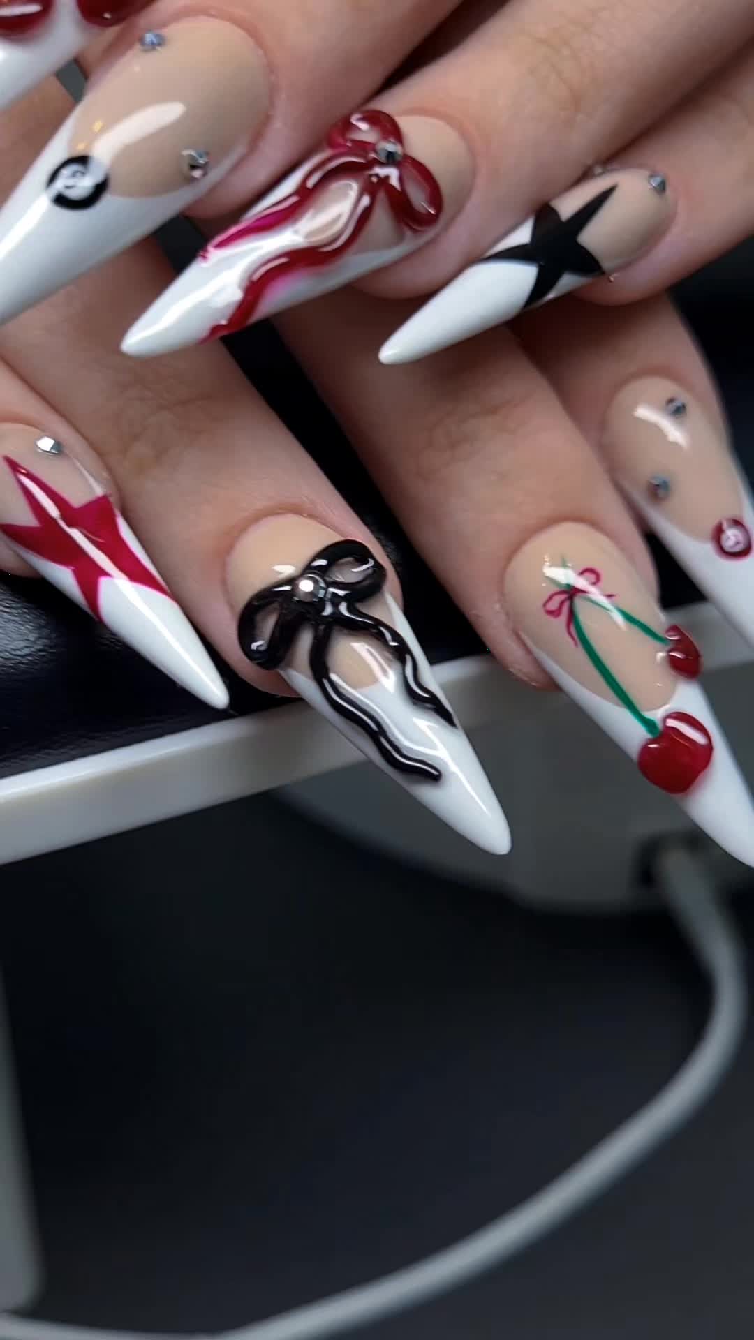 @Monique