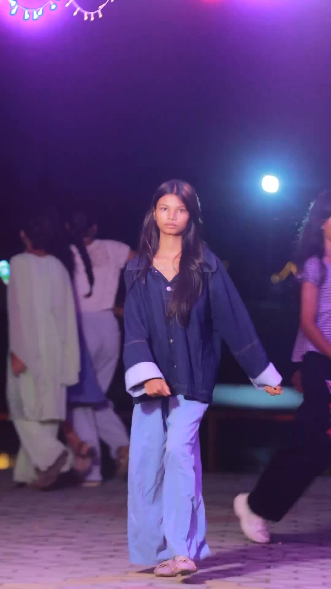 @RoZi__NuHh__!!🌷🤙