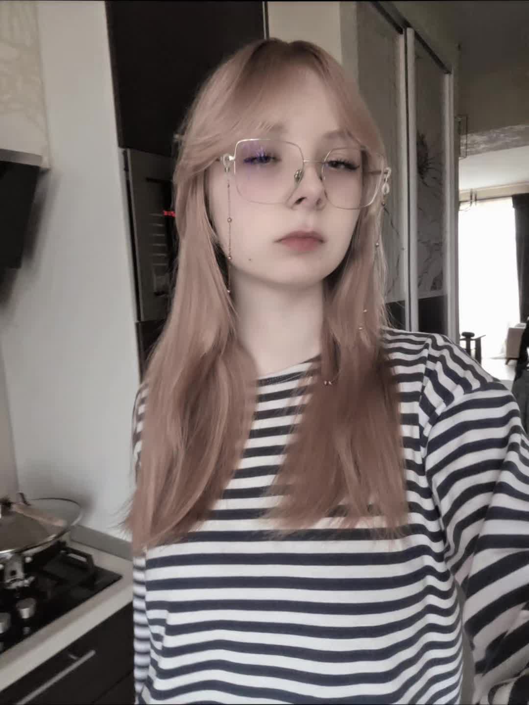 @.@