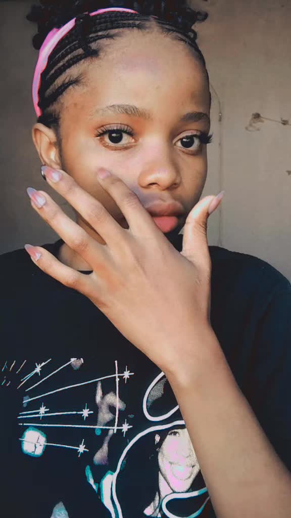 @phomello