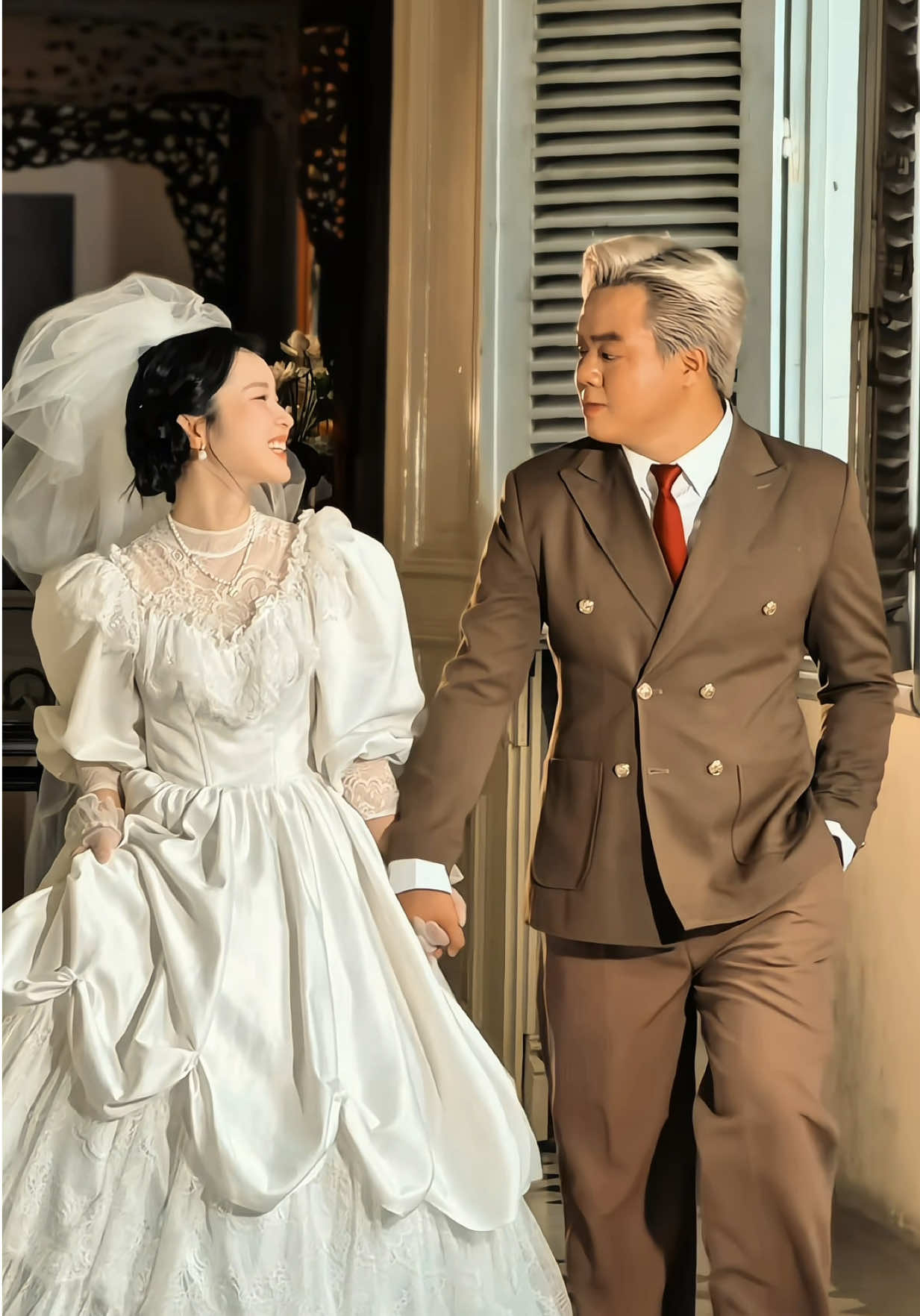 @Tường Hồng Phú