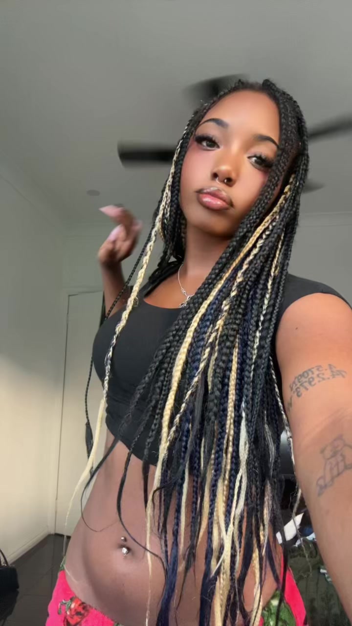 @🖤