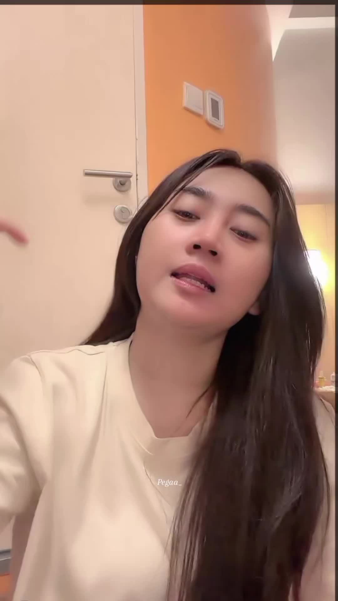 @Pegaa_