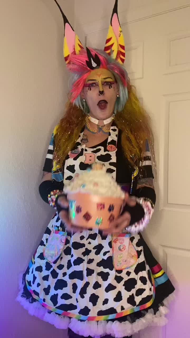 @Aurora Foxx
