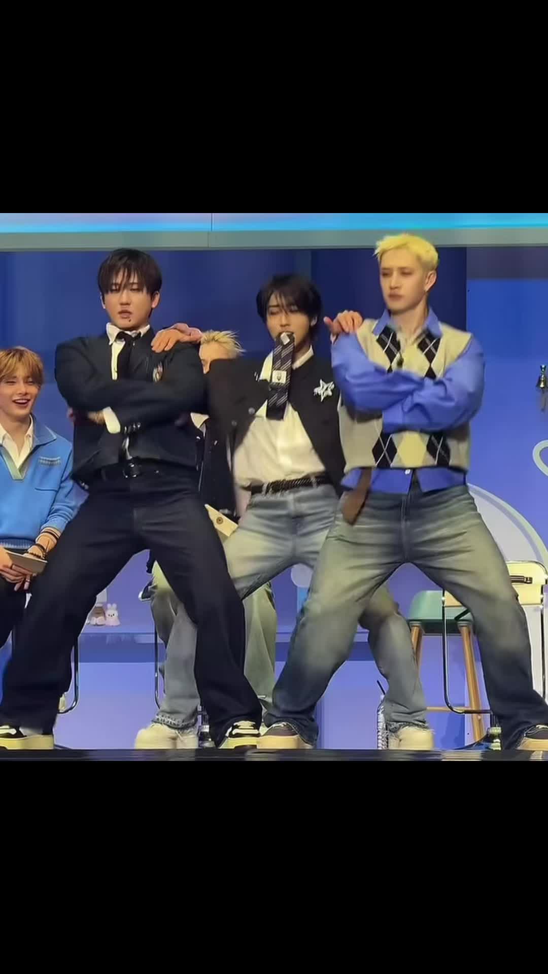 @⏤😍͟͟͞͞☆꙰ t.o.p !