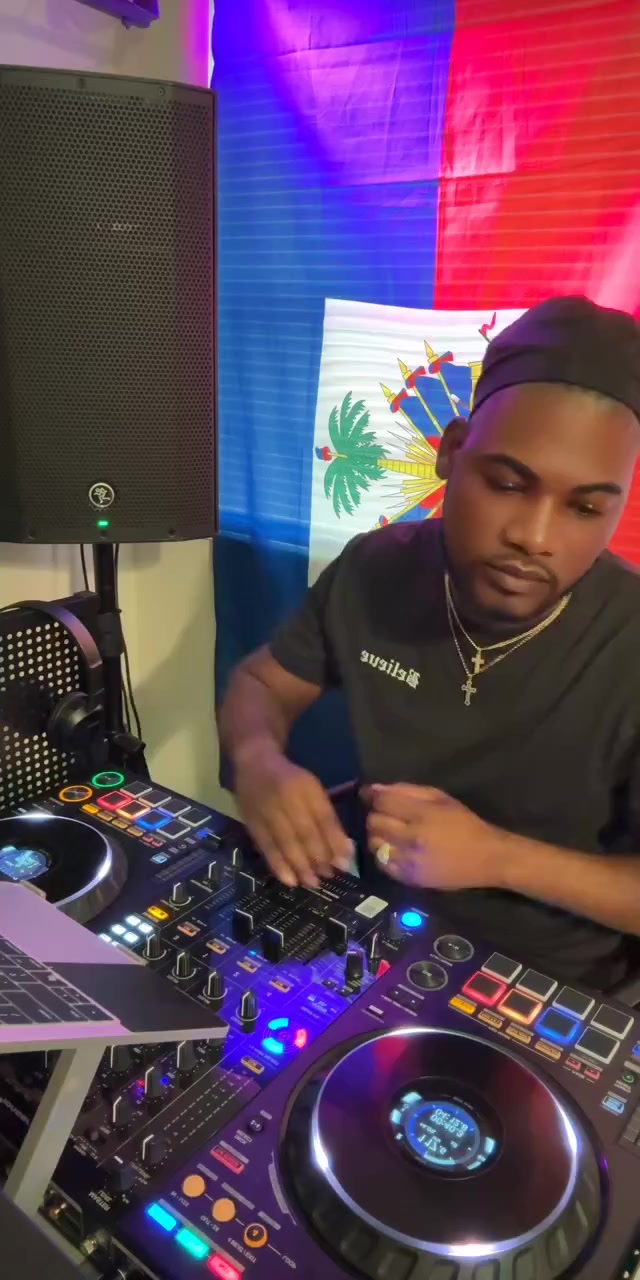 @DJ VILMIX