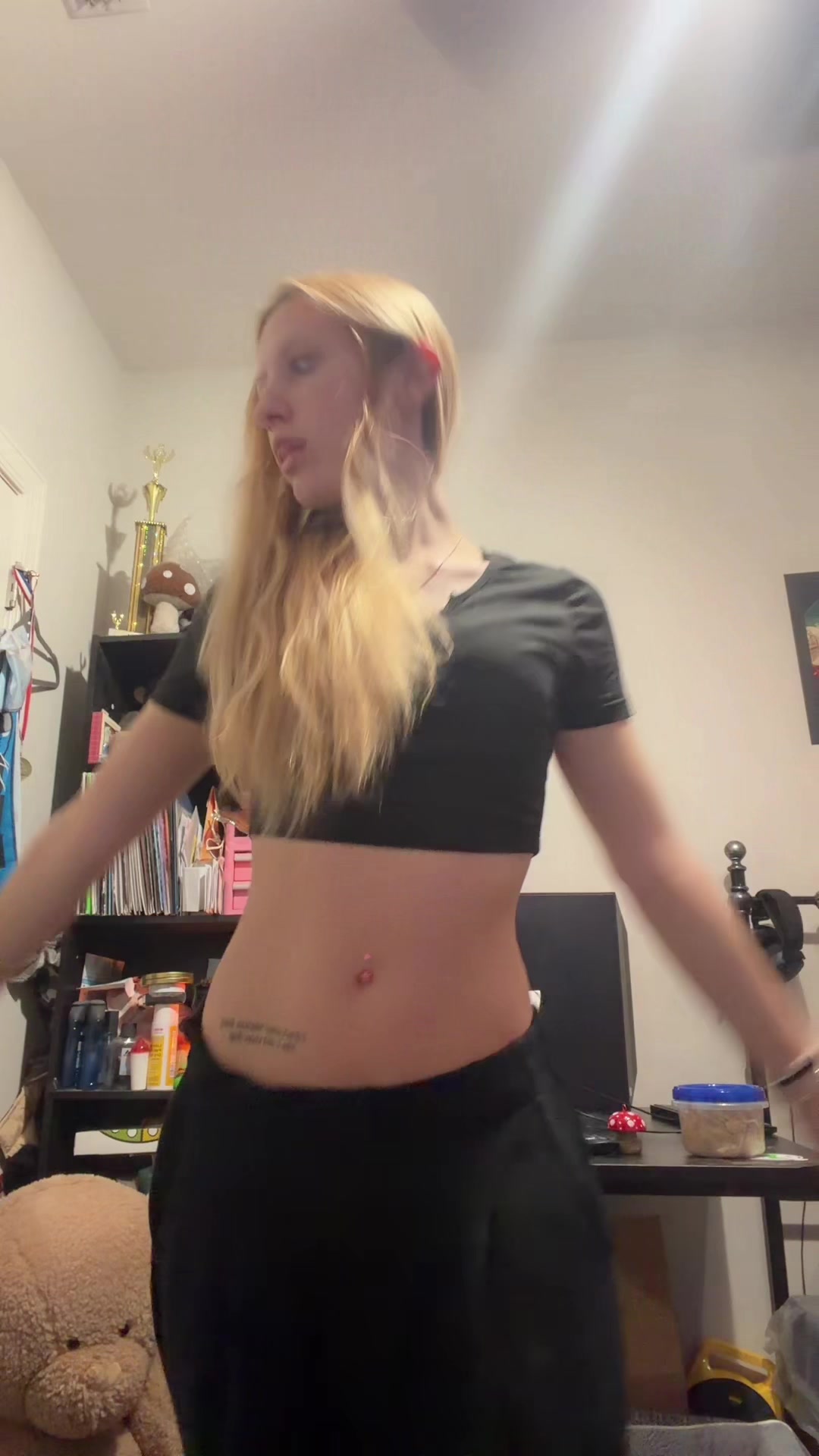 @️