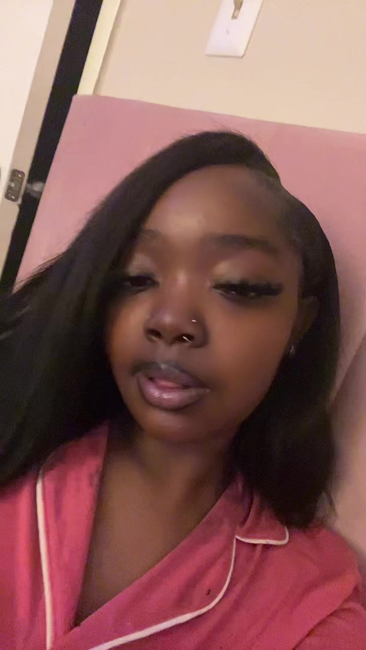 @lovelynii_