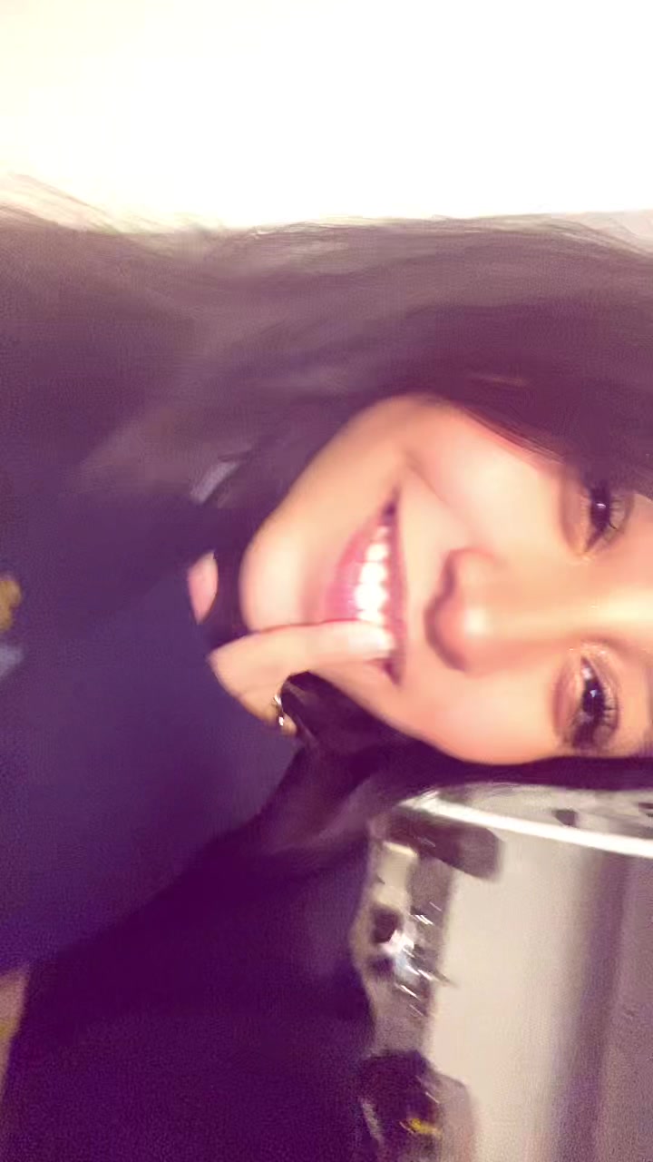 @Aryy