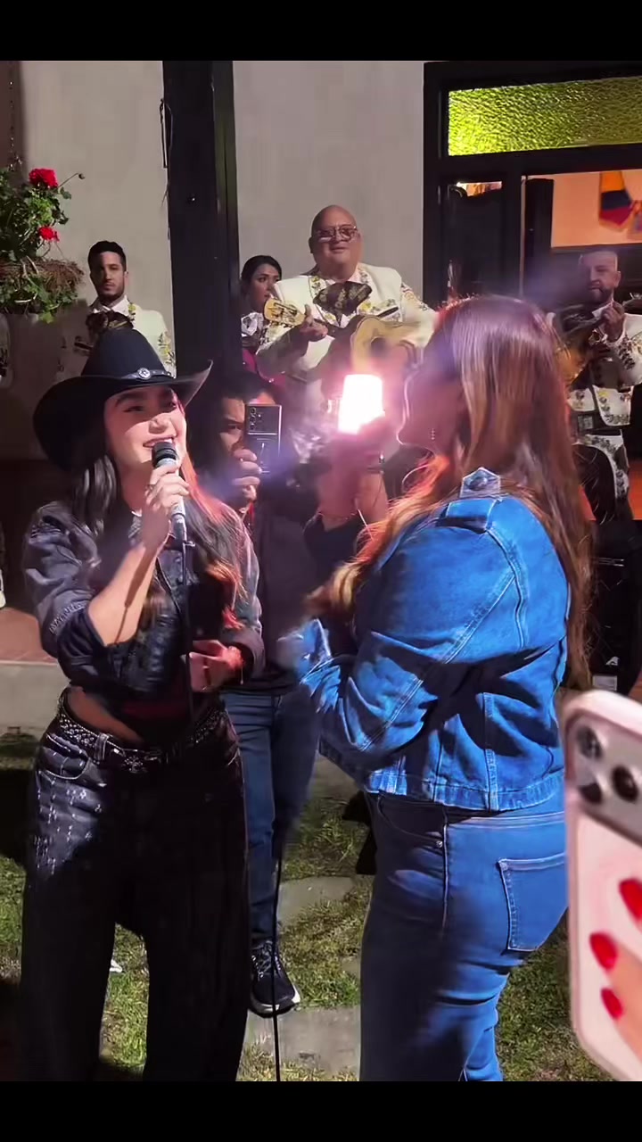 @Francystas Medell&iacute;n✨🧡