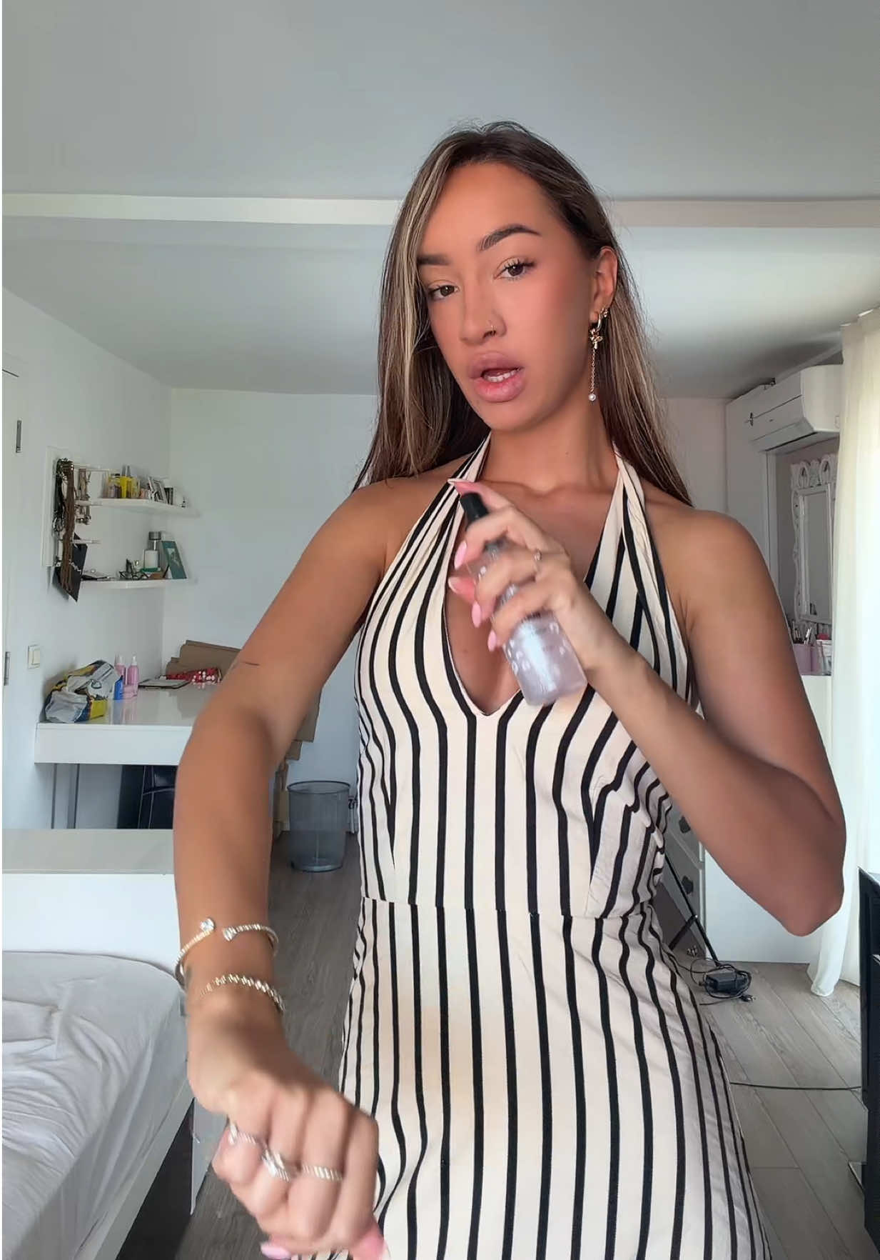 @Hun_jana