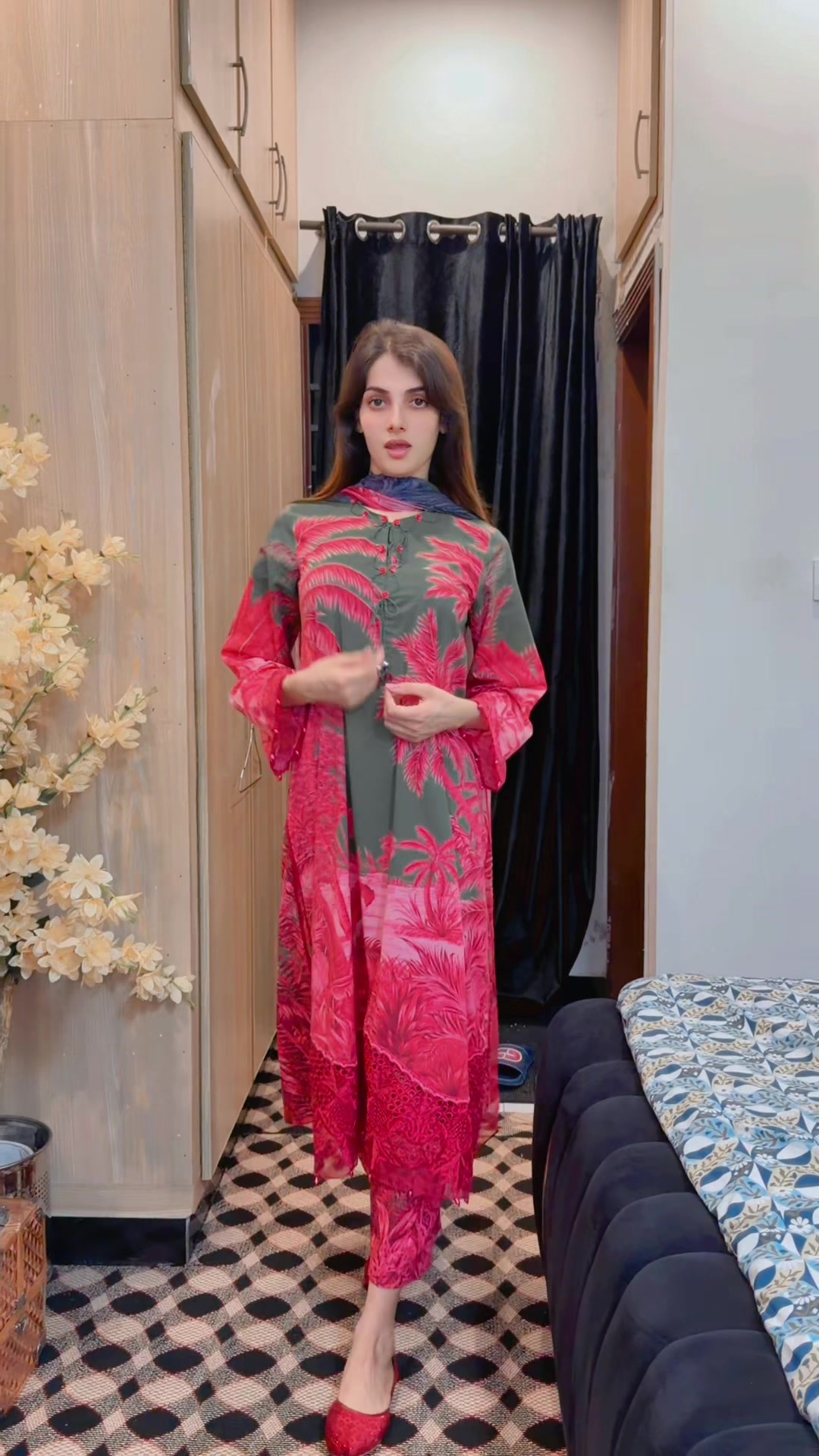 @Sania chaudhary 🖤🖤