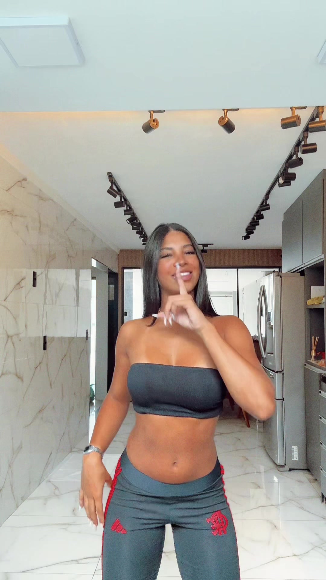 @lethicia paula