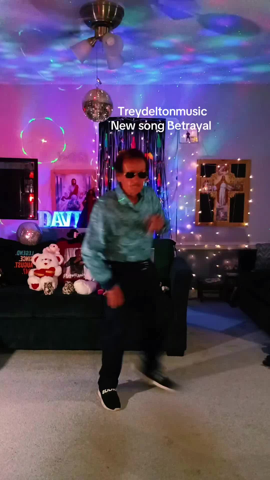 @dancing david