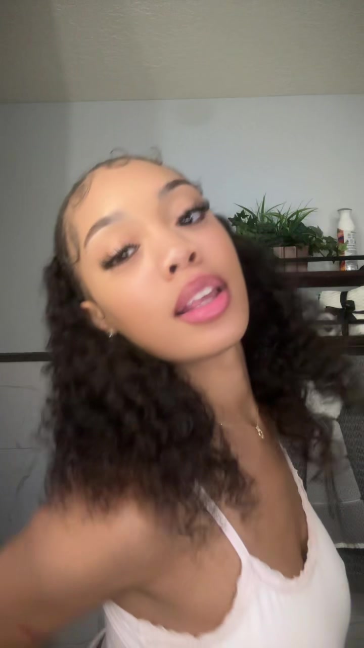 @partygirllex