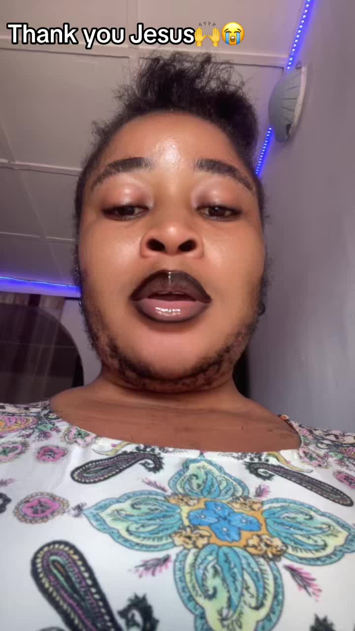 @Dat_hairygirl
