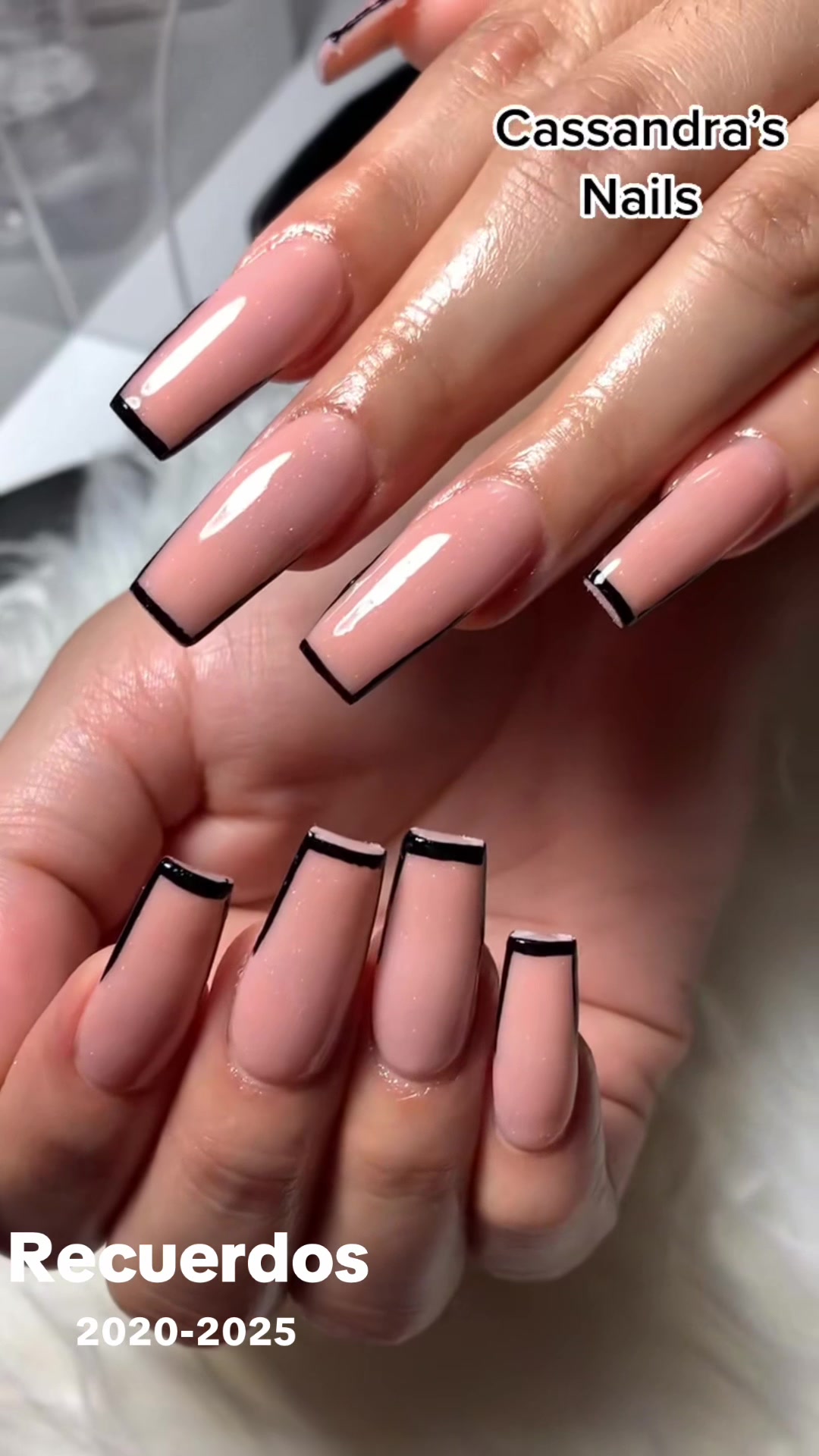 @๐ช๐๐๐๐๐๐
๐๐‘๐ Nails