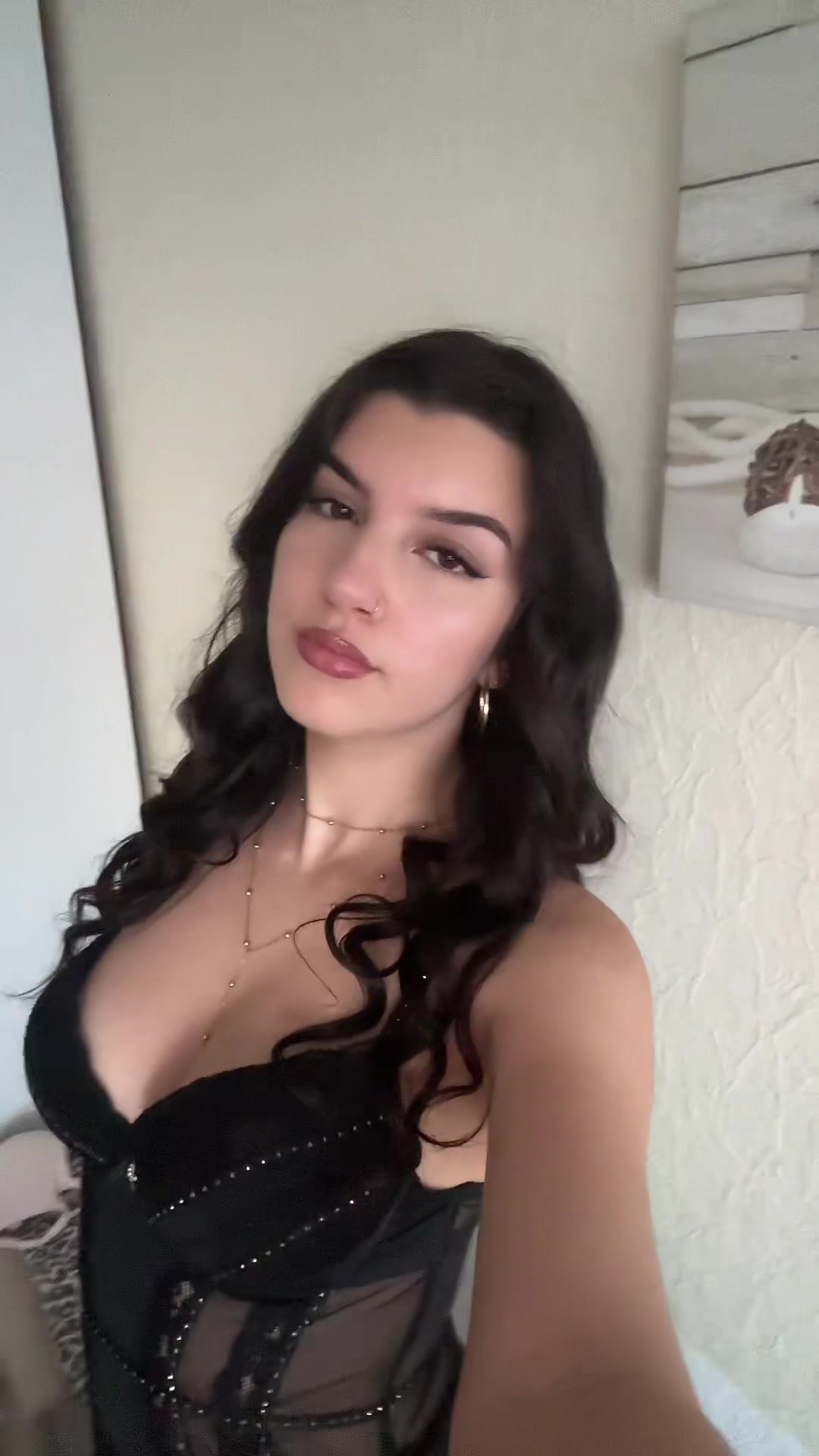 @<3