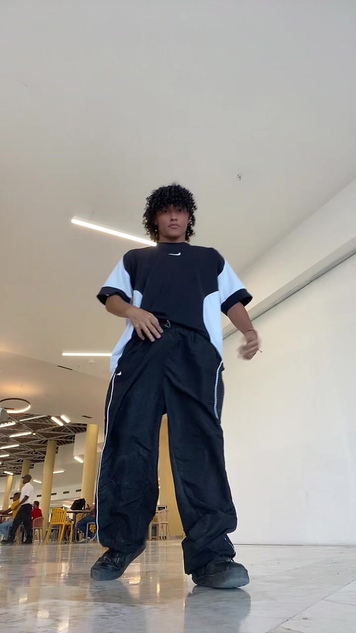 @JHOLDER 🕷️