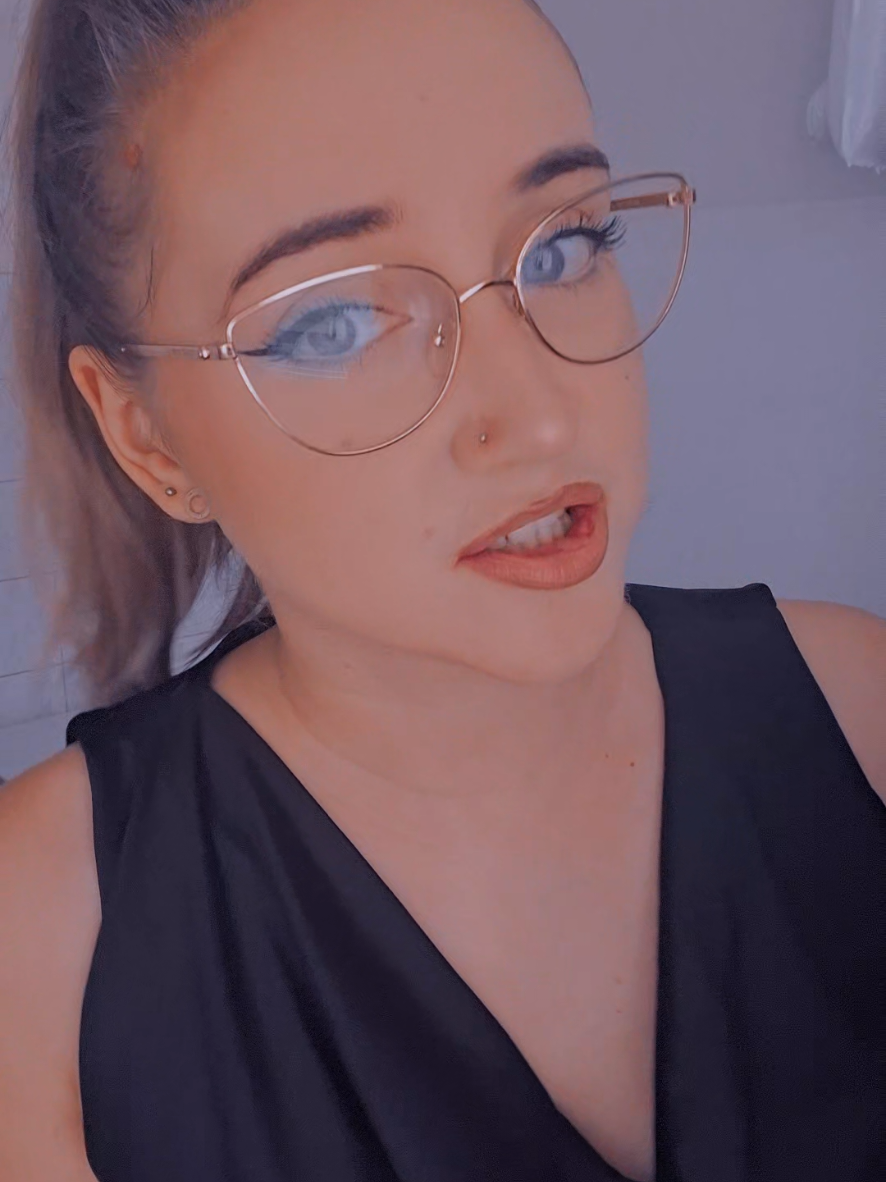 @Darispok 🦋⚘️