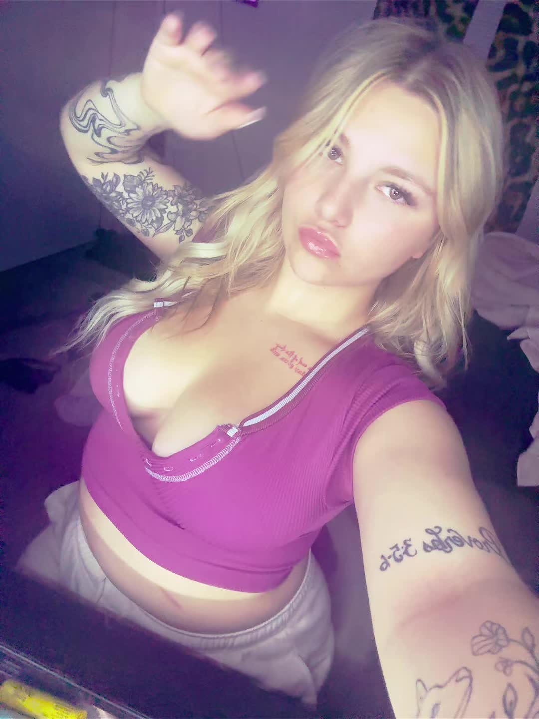 @AYLA 🐆🍒