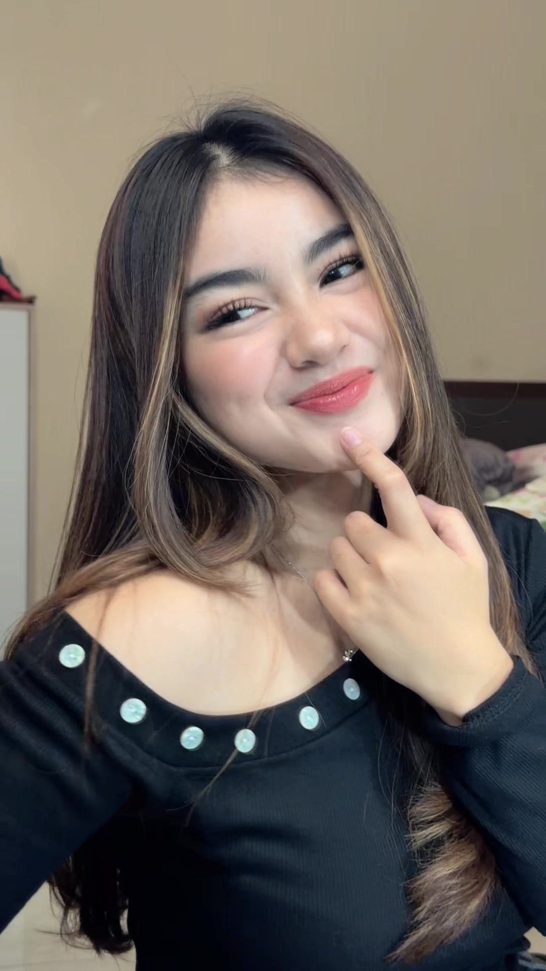 @Nadhieraa