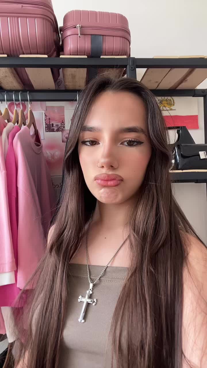 @𝐑𝐨𝐧𝐢🇺🇸