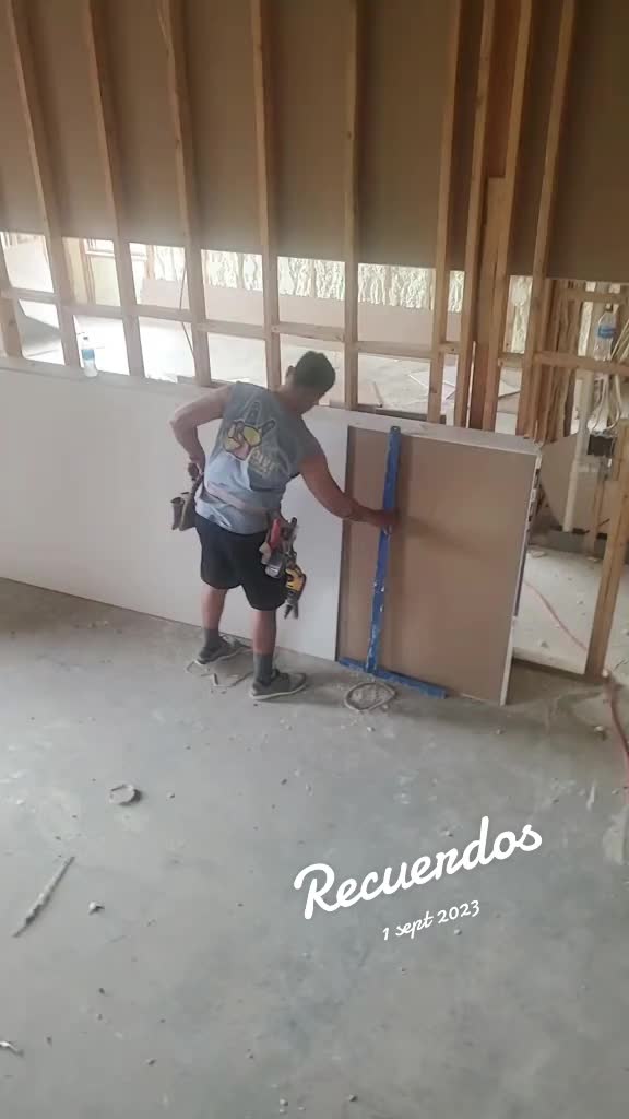 @Alexander Guzman